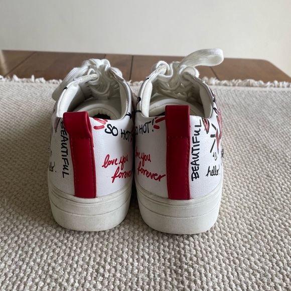 Aldo Umiassa Love So Cute Print Faux Leather White Low Top Sneakers Size 7.5 - Picture 4 of 5